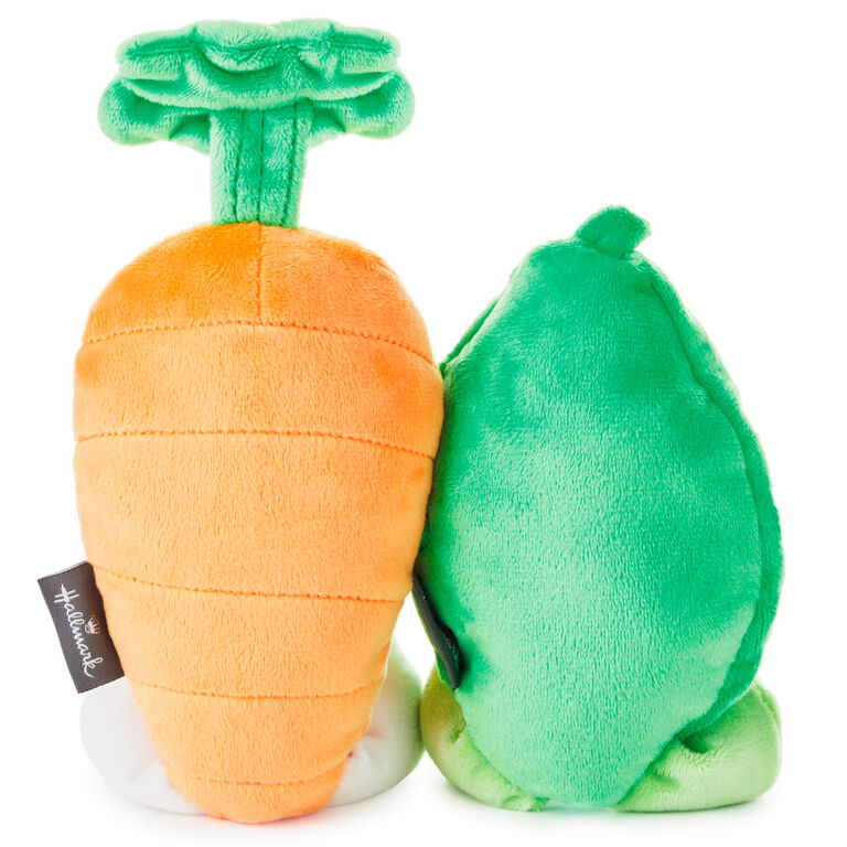 Hallmark Better Together Peas And Carrot Magnetic Plush, 4.5"