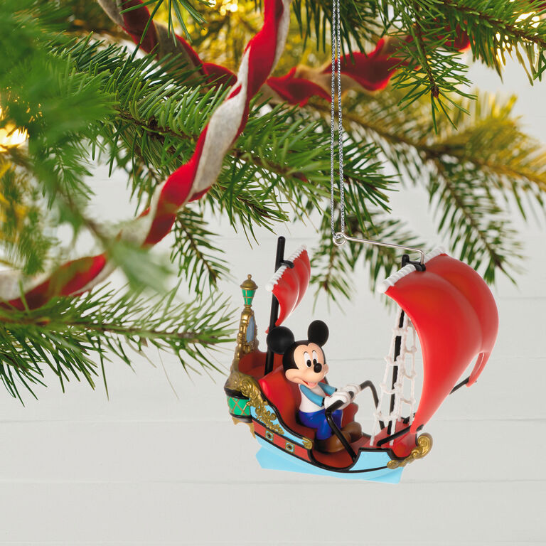 Hallmark Disney Peter Pan's Flight Off To Never Land! Ornament